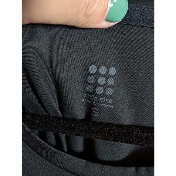 NWT Title Nine Poly Silk Tank Women's Small Black Stretch Workout Gym - Picture 4 of 6